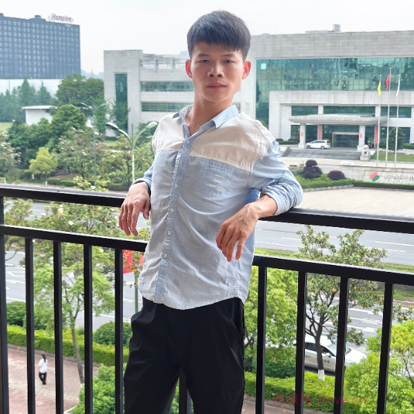 湖南28岁单身帅哥真诚找对象-中老年征婚相亲网