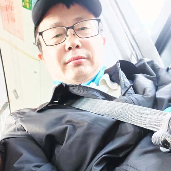上海56岁单身帅哥真诚找对象-中老年征婚相亲网